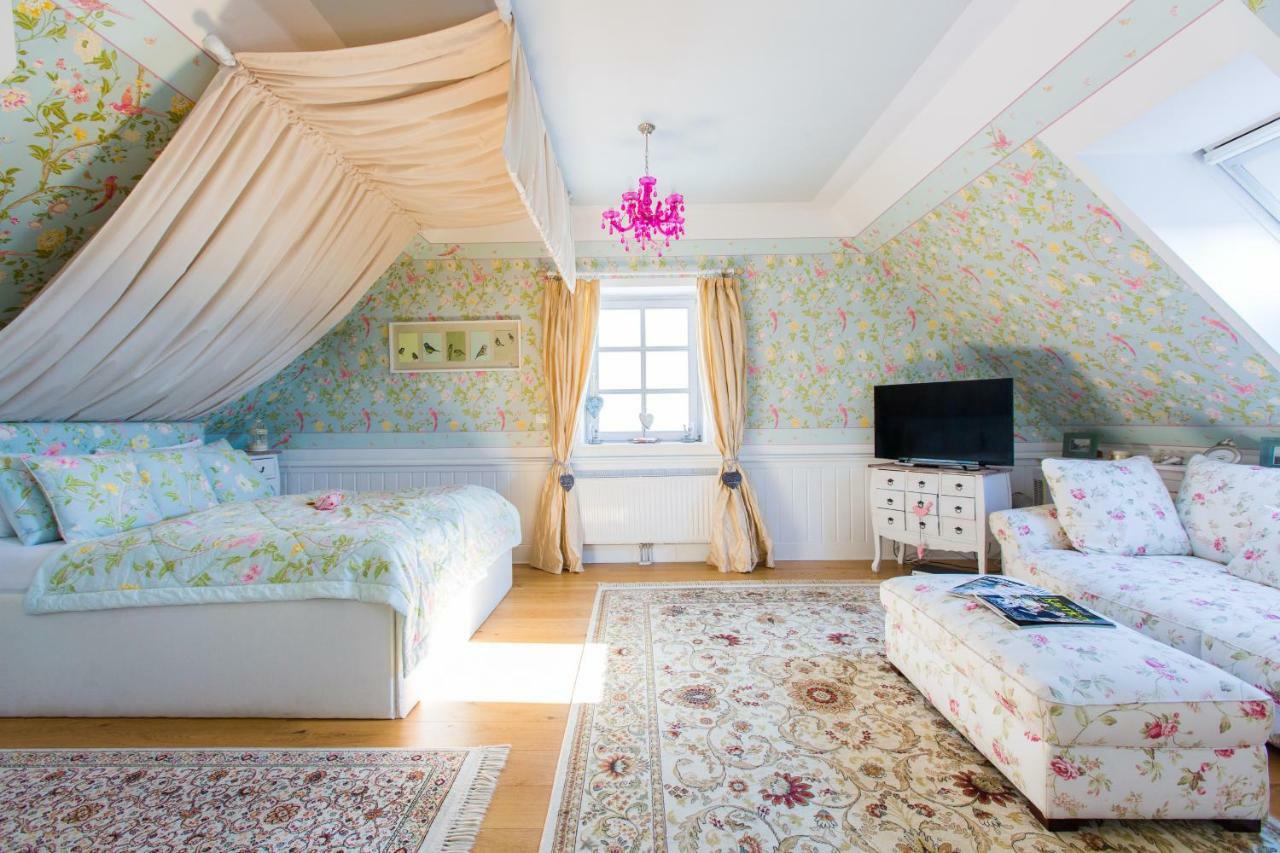 Oleander Romantik Zimmer Trausdorf an der Wulka Exteriör bild