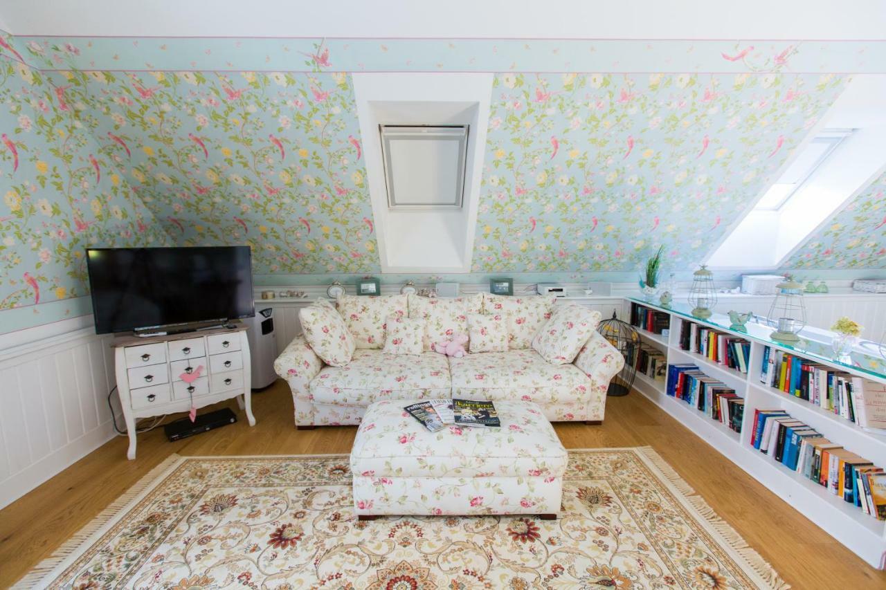Oleander Romantik Zimmer Trausdorf an der Wulka Exteriör bild