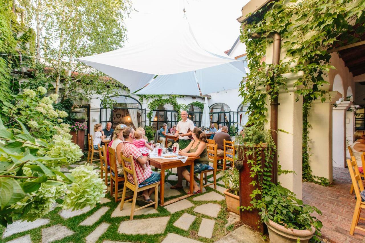 Oleander Romantik Zimmer Trausdorf an der Wulka Exteriör bild